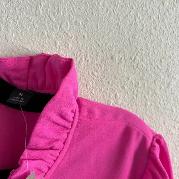 NWT Pink Ruffle Neck Medium Blouse - Picture 3 of 4